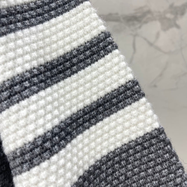 THOM 26S CARDIGAN STYLE 11