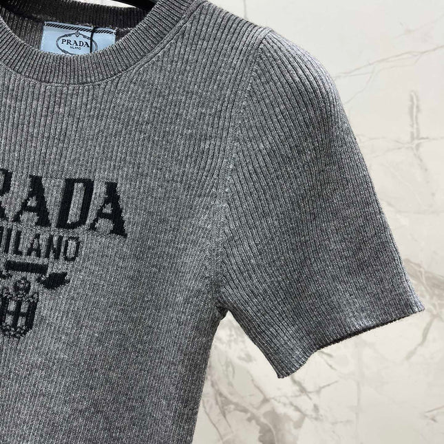 PRADA 26S SHORT-SLEEVE T-SHIRT 690