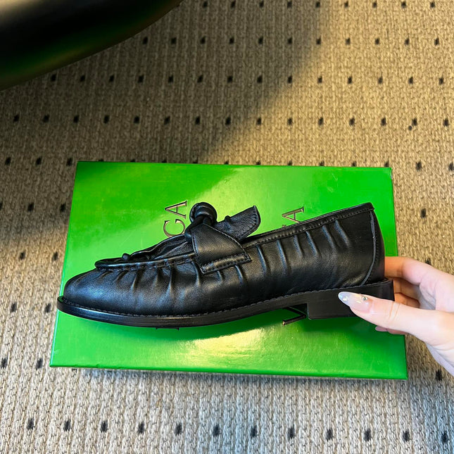 BOTTEGA VENETA 26S LOAFERS IN BLACK LAMBSKIN