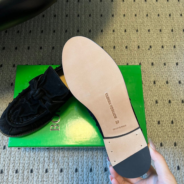 BOTTEGA VENETA 26S LOAFERS IN BLACK SUEDE