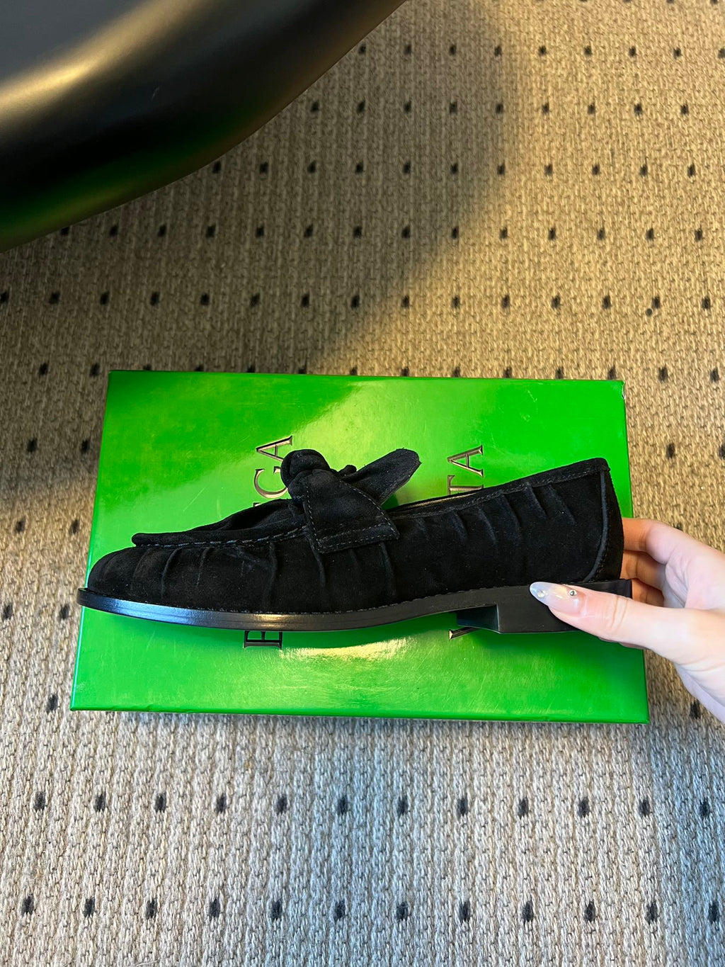 BOTTEGA VENETA 26S LOAFERS IN BLACK SUEDE