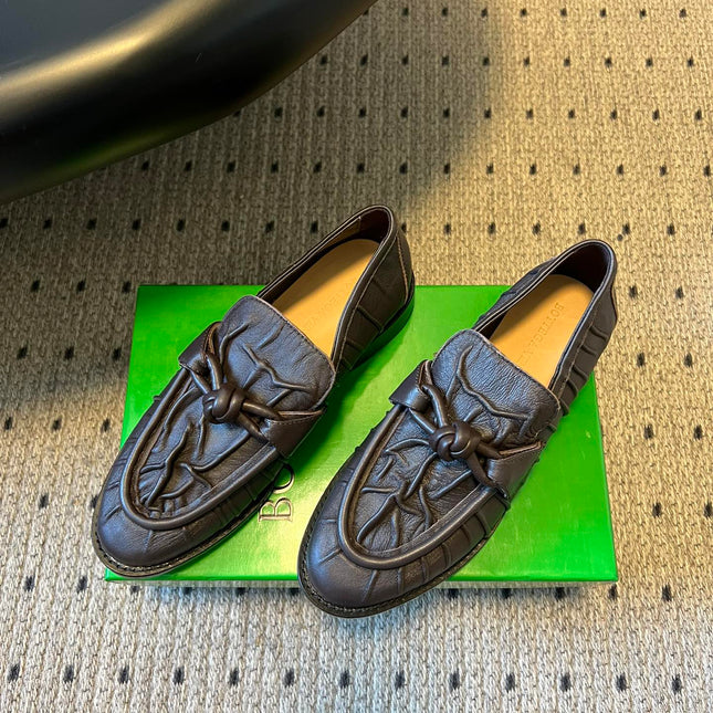 BOTTEGA VENETA 26S LOAFERS IN CHOCOLATE BROWN LAMBSKIN