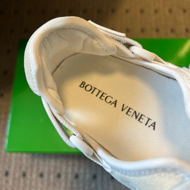 BOTTEGA VENETA 26S MARY JANE SNEAKER IN WHITE SUEDE AND FABRIC