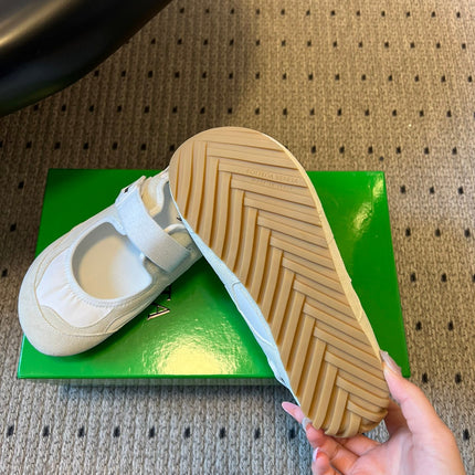 BOTTEGA VENETA 26S MARY JANE SNEAKER IN WHITE SUEDE AND FABRIC