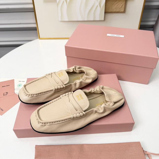 MIUMIU 26S RUCHES LOAFERS IN BEIGE LAMBSKIN