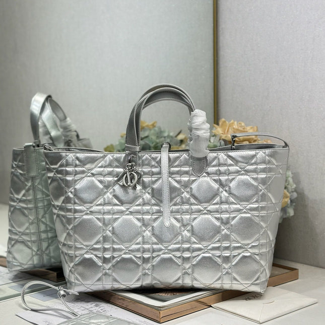 DIOR 26S TOUJOURS BAG 37 IN SILVER CALFSKIN