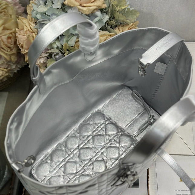 DIOR 26S TOUJOURS BAG 37 IN SILVER CALFSKIN