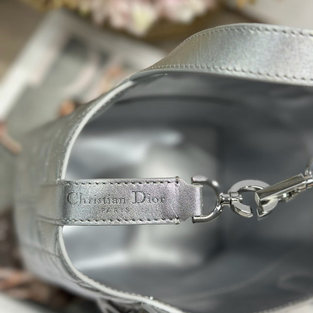 DIOR 26S TOUJOURS BAG 18 IN SILVER CALFSKIN