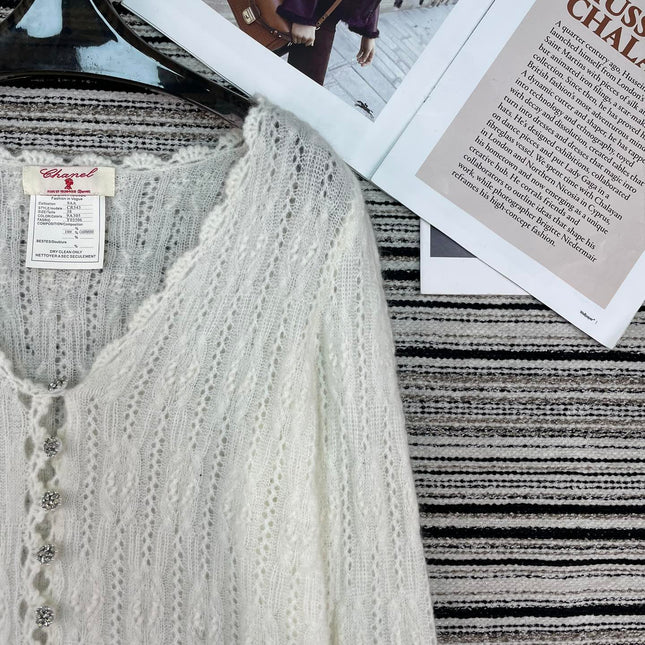CHANEL 26S LIGHTWEIGHT CARDIGAN 947