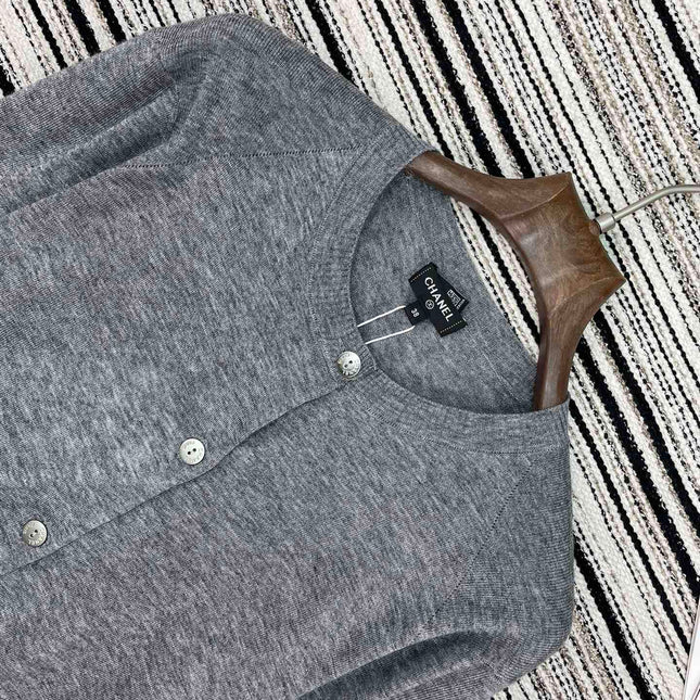 CHANEL 26S CARDIGAN 898