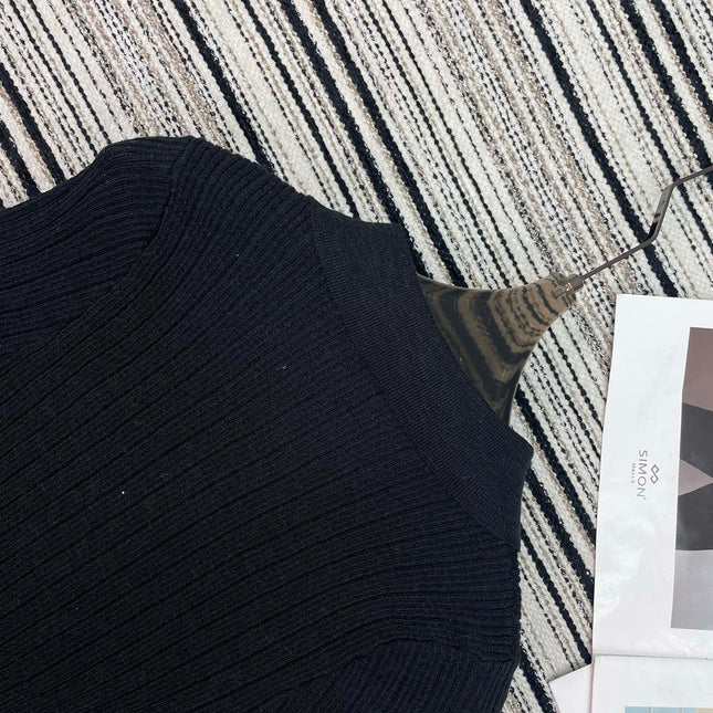 CHANEL 26S SHORT-SLEEVE POLO KNIT TOP 912