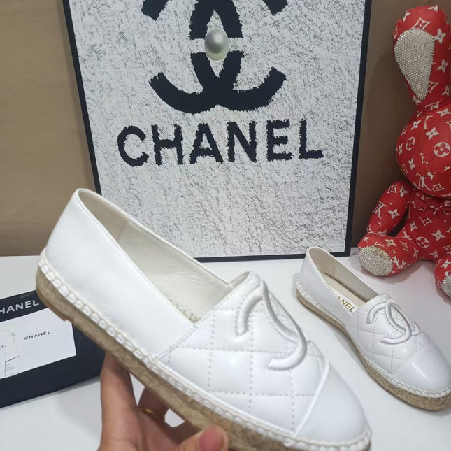 CHANEL 26S ESPADRILLE LOAFERS IN WHITE CALFSKIN WITH ROPE SOLE
