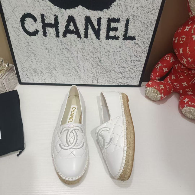 CHANEL 26S ESPADRILLE LOAFERS IN WHITE CALFSKIN WITH ROPE SOLE