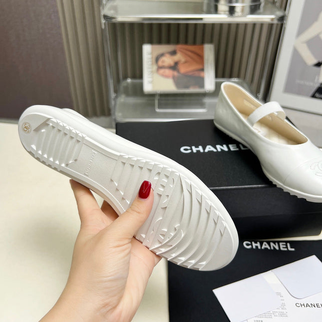 CHANEL 26S MARY JANE FLATS IN WHITE CALFSKIN