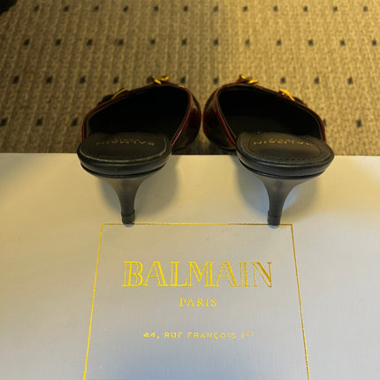 BALMAIN 26S GOLD CHAIN HIGH HEEL MULES 45 MM IN DARK RED PATENT CALFSKIN