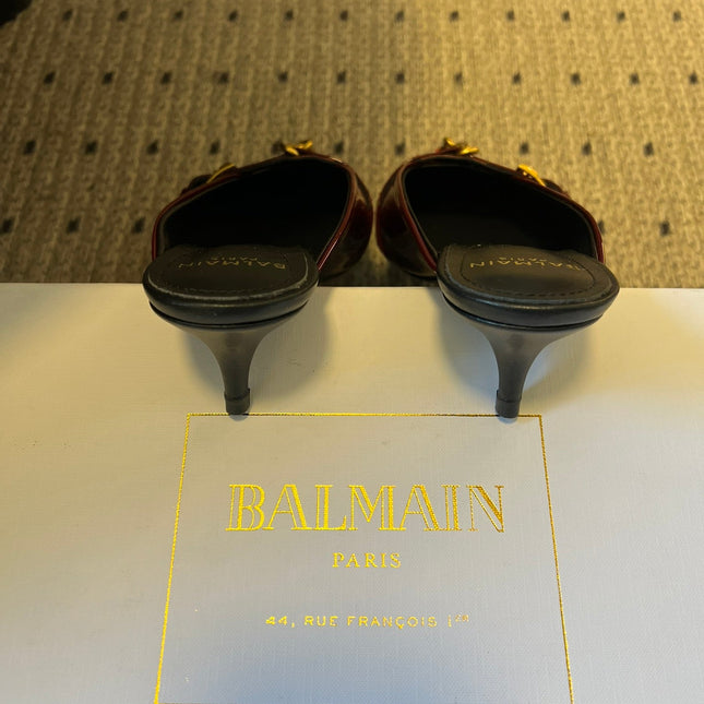 BALMAIN 26S GOLD CHAIN HIGH HEEL MULES 45 MM IN DARK RED PATENT CALFSKIN