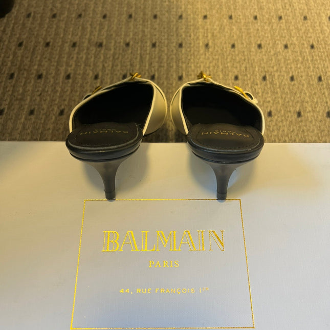 BALMAIN 26S GOLD CHAIN HIGH HEEL MULES 45 MM IN WHITE CALFSKIN