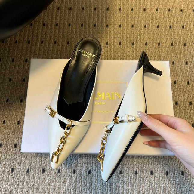 BALMAIN 26S GOLD CHAIN HIGH HEEL MULES 45 MM IN WHITE CALFSKIN