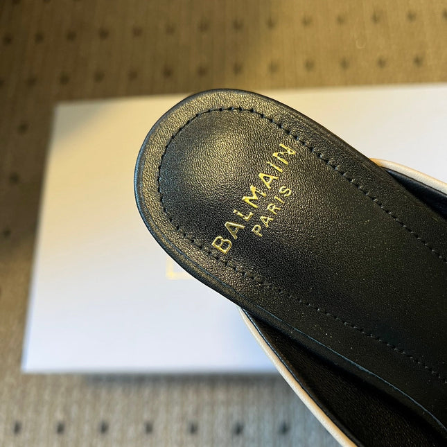 BALMAIN 26S GOLD CHAIN HIGH HEEL MULES 45 MM IN BEIGE CALFSKIN