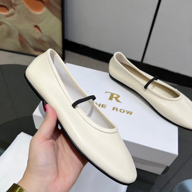 THE ROW 26S BALLET FLATS IN IVORY WHITE CALFSKIN