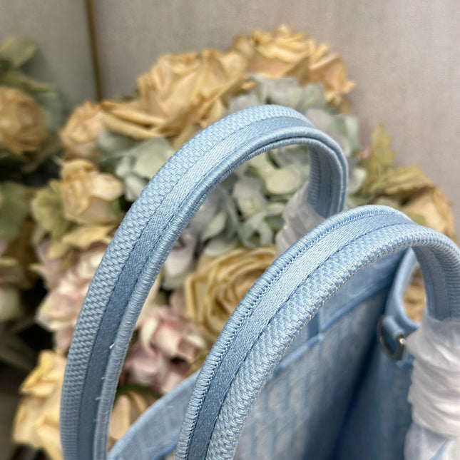DIOR 26S BOOK TOTE BAG 36 IN BLUE AND WHITE LACE BAYADERE FABRIC