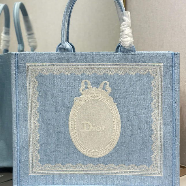 DIOR 26S BOOK TOTE BAG 42 IN BLUE AND WHITE LACE BAYADERE FABRIC