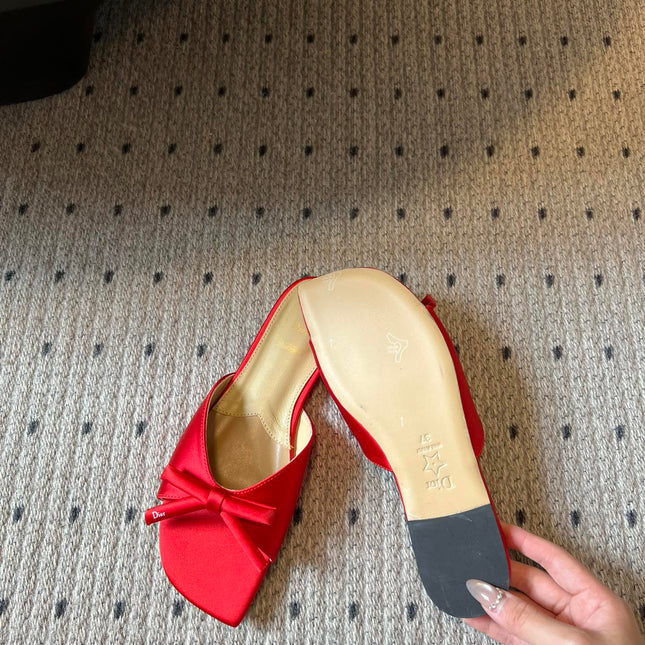 DIOR 26S OBLIQUE BOW MULE IN RED SATIN