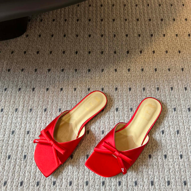 DIOR 26S OBLIQUE BOW MULE IN RED SATIN