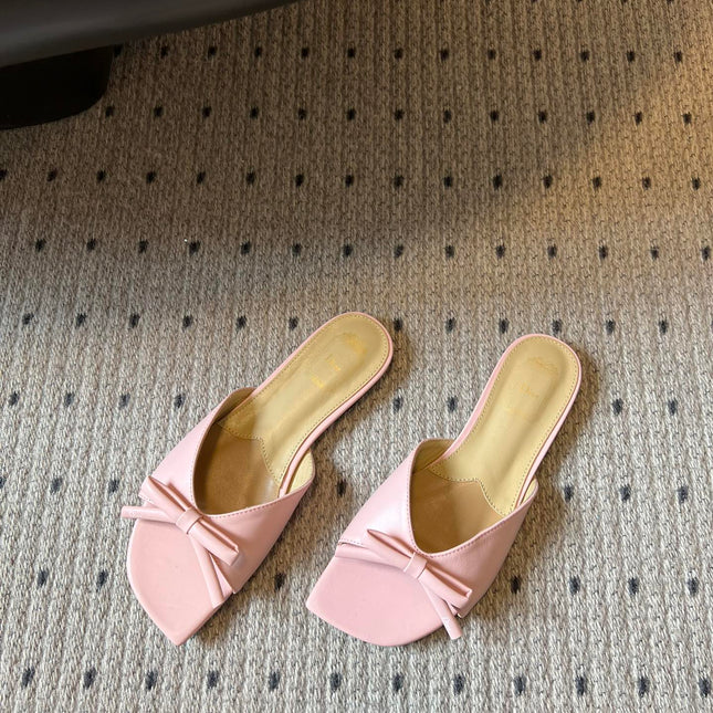 DIOR 26S OBLIQUE BOW MULE IN LIGHT PINK CALFSKIN