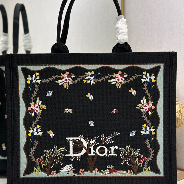 DIOR 26S BOOK TOTE BAG 42 IN BLACK PATTERNED BAYADERE FABRIC
