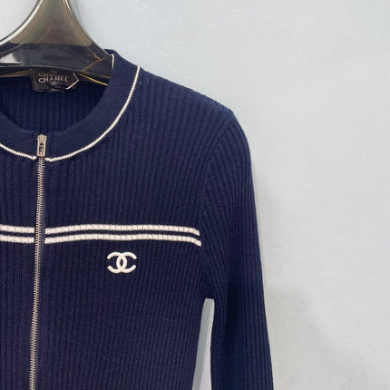 CHANEL 26S ZIP-UP KNIT CARDIGAN 1567