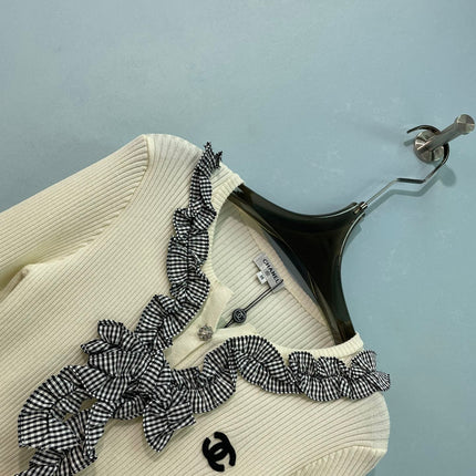 CHANEL 26S RUFFLE KNIT CARDIGAN 1653