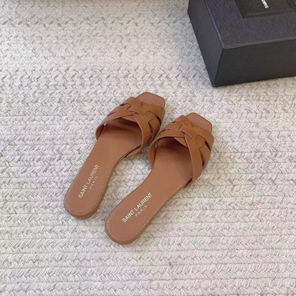 SAINT LAURENT 26S KNOT MULE IN TAN CALFSKIN