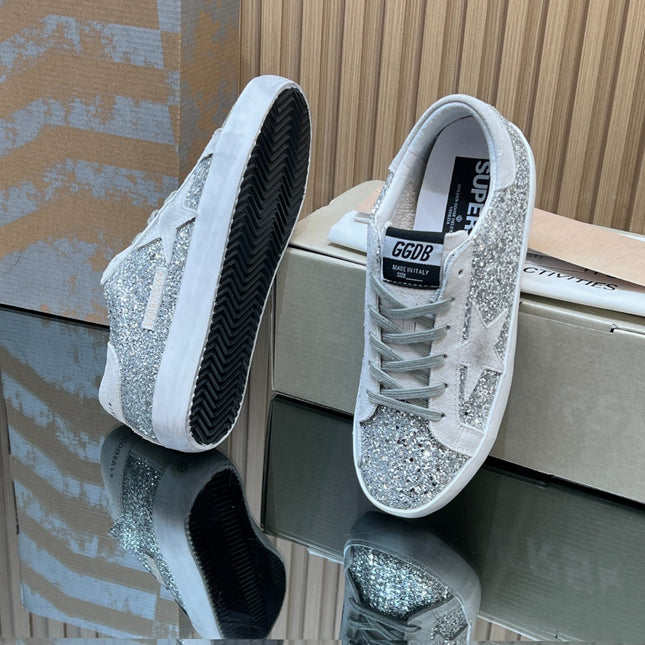 GOLDEN GOOSE BALL IN SILVER GLITTER WITH ICE GRAY WHITE STAR