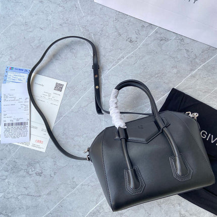 MINI 27 ANTIGONA LOCK BAG IN BLACK LAMBSKIN