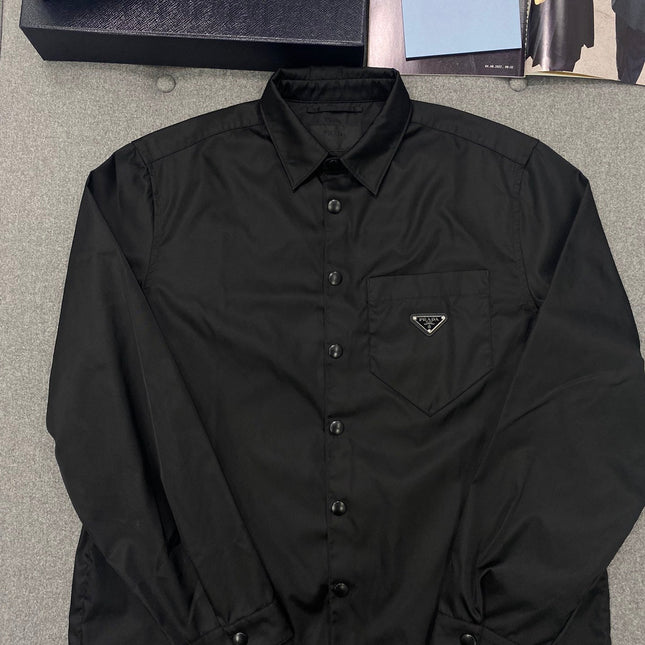 PRA SHIRT IN BLACK RE-NYLON TRIANGLE LOGO