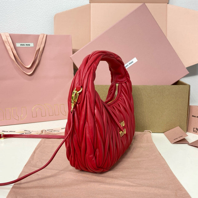 SMALL HOBO BAG 20 IN RED CALFSKIN