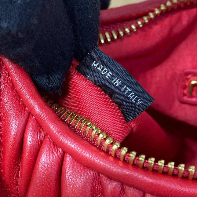 SMALL HOBO BAG 20 IN RED CALFSKIN