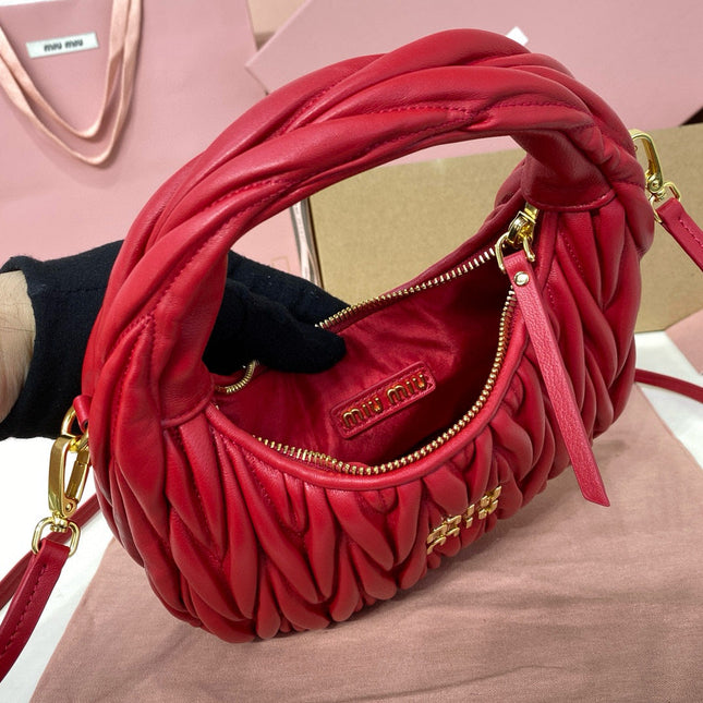 SMALL HOBO BAG 20 IN RED CALFSKIN