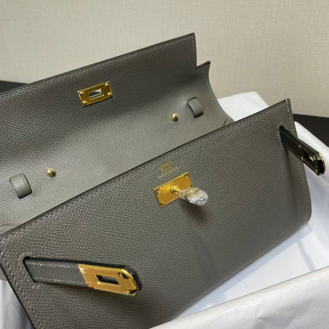 KELLY CLASSIQUE TO GO WALLET EPSOM 20 IN GREY WITH GOLD HARDWARE