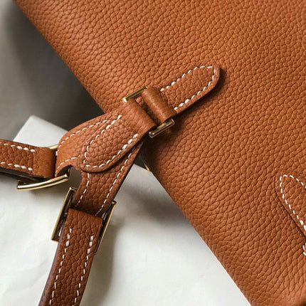 KELLY ADO 22 TOGO BACKPACK IN BROWN CALFSKIN GOLD HARDWARE