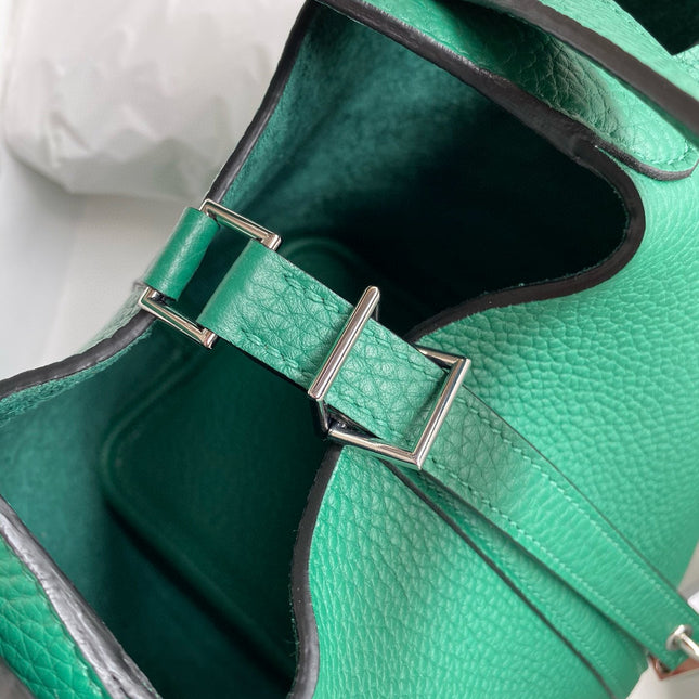 PICOTIN LOCK 18 EMERALD TOGO SILVER HARDWARE