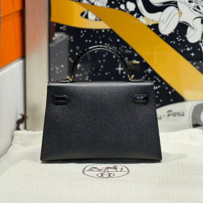 HM KELLY MINI 19 BLACK TOGO LETHER GOLD HARDWARE