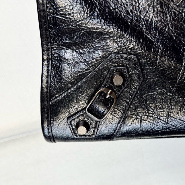SMALL 30 LE CITY BAG IN BLACK LEATHER