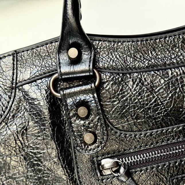 MEDIUM 39 LE CITY BAG IN BLACK LEATHER