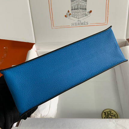 KELLY DANSE 22 EVERCOLOR BLUE IN CALFSKIN GOLD HARDWARE