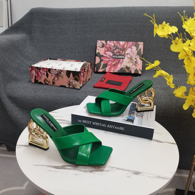 DG MULE HEELS IN GREEN CALFSKIN WITH SCULPTURAL GOLD HEEL
