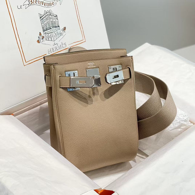 HAC À DOS PM BACKPACK IN LIGHT BROWN TOGO CALFSKIN