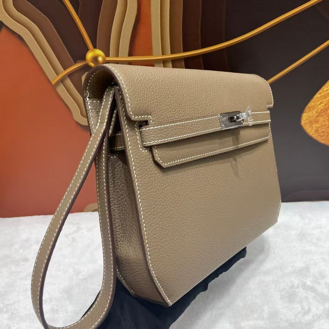 KELLY POCHETTE BAG 25 IN BROWN EPSOM LEATHER WITH PALLADIUM HARDWARE
