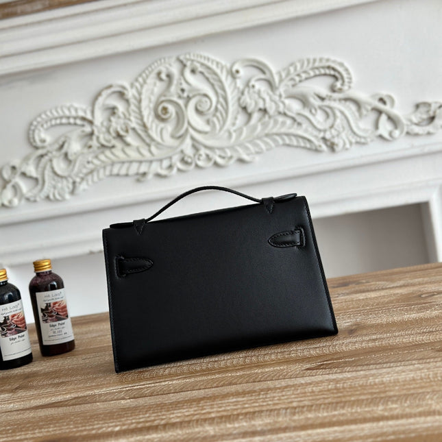 HM KELLY POCHETTE 22 IN BLACK CALFSKIN GOLD HARDWARE